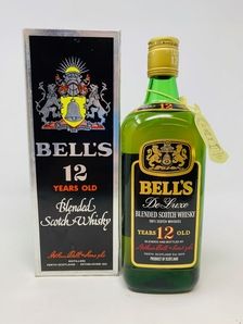 BELLS DE LUXE 12 YEAR OLD 1980'S (BLACK CHRISTMAS BOX)