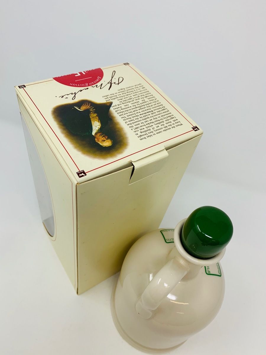 LAGAVULIN 15 YEAR OLD 1980'S WHITE HORSE DISTILLERS DECANTER 